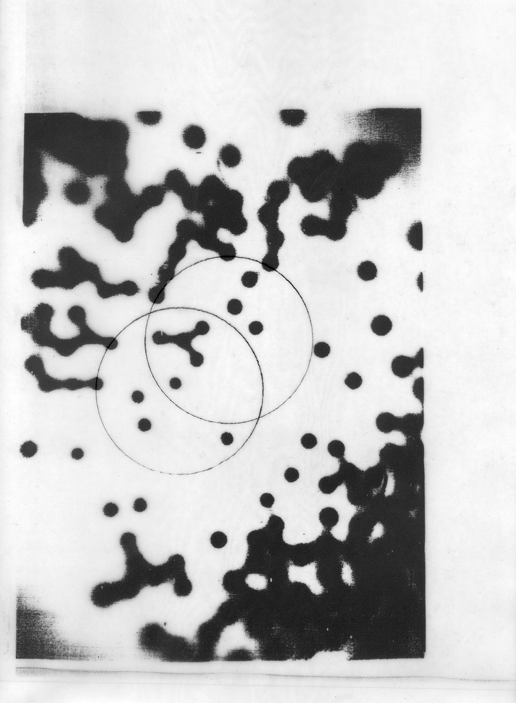 photo: carsten nicolai random.logo.dot